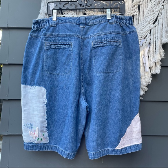 ERIKA KELLY APPAREL Patchwork Vintage Hankies & Lace Hand Sewn Denim Shorts - Picture 8 of 14